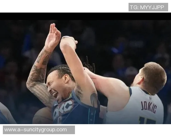 掘金队斯潘塞琼斯因左脚不适缺席比赛可能性增大 掘金队斯潘塞琼斯因左脚不适缺席比赛可能性增大